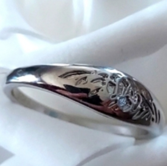 Jewelry - S925 Rose Engraved Ring